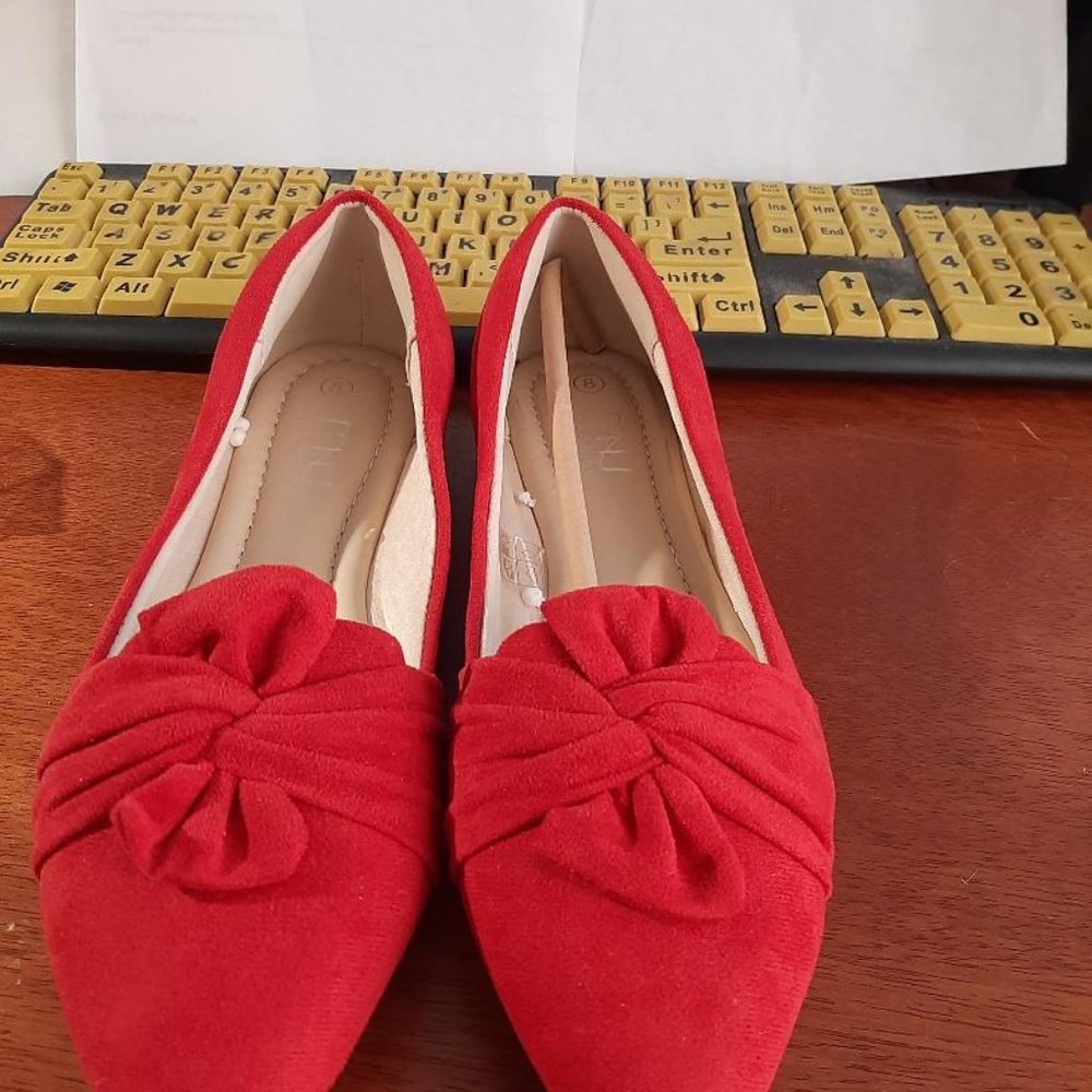 NEW ! Musshoe Comfortable Flats Pointed Toe Wedding Red Size 8
